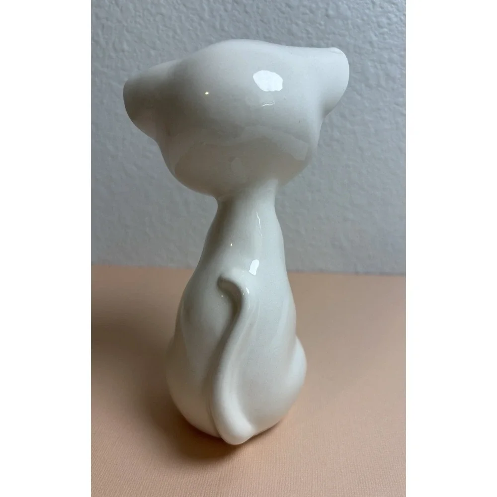 Vintage White Ceramic Cat Figurine Pink Nose Big Eyes Mid Century 7